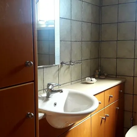 Golden Sea View Apartment *